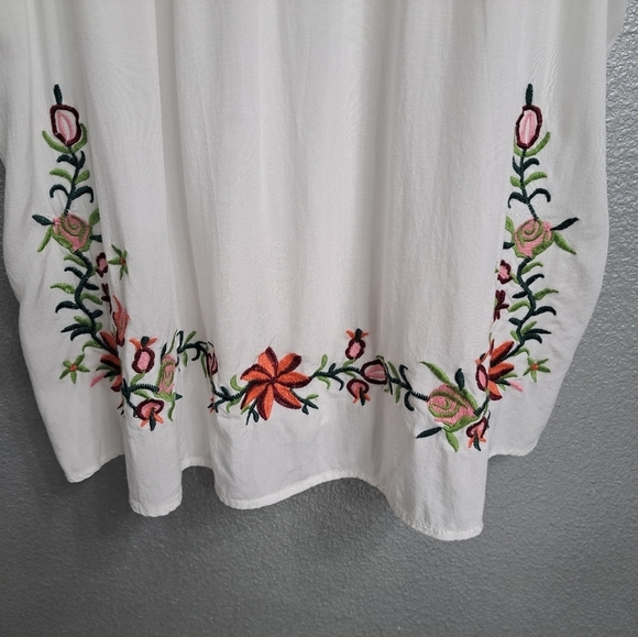 Boho Peasant Blouse With Embroidered Flowers - Picture 9 of 11